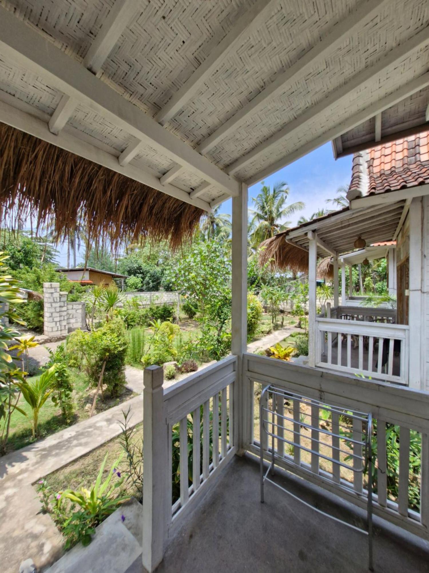 The Layar Homestay Batununggul Kültér fotó