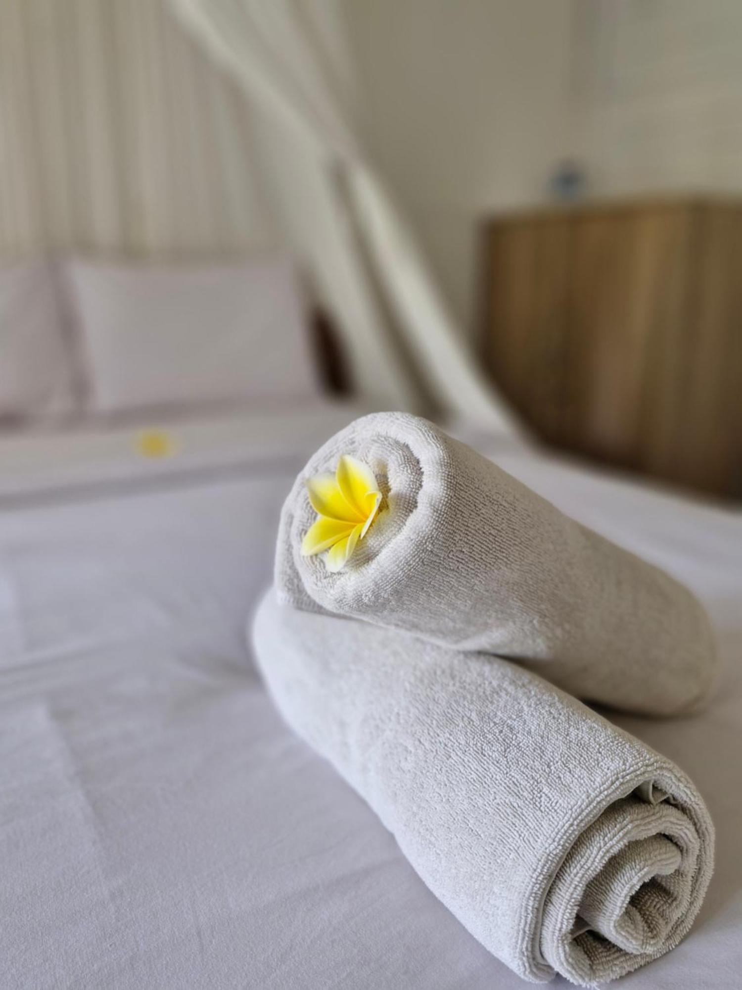 The Layar Homestay Batununggul Kültér fotó
