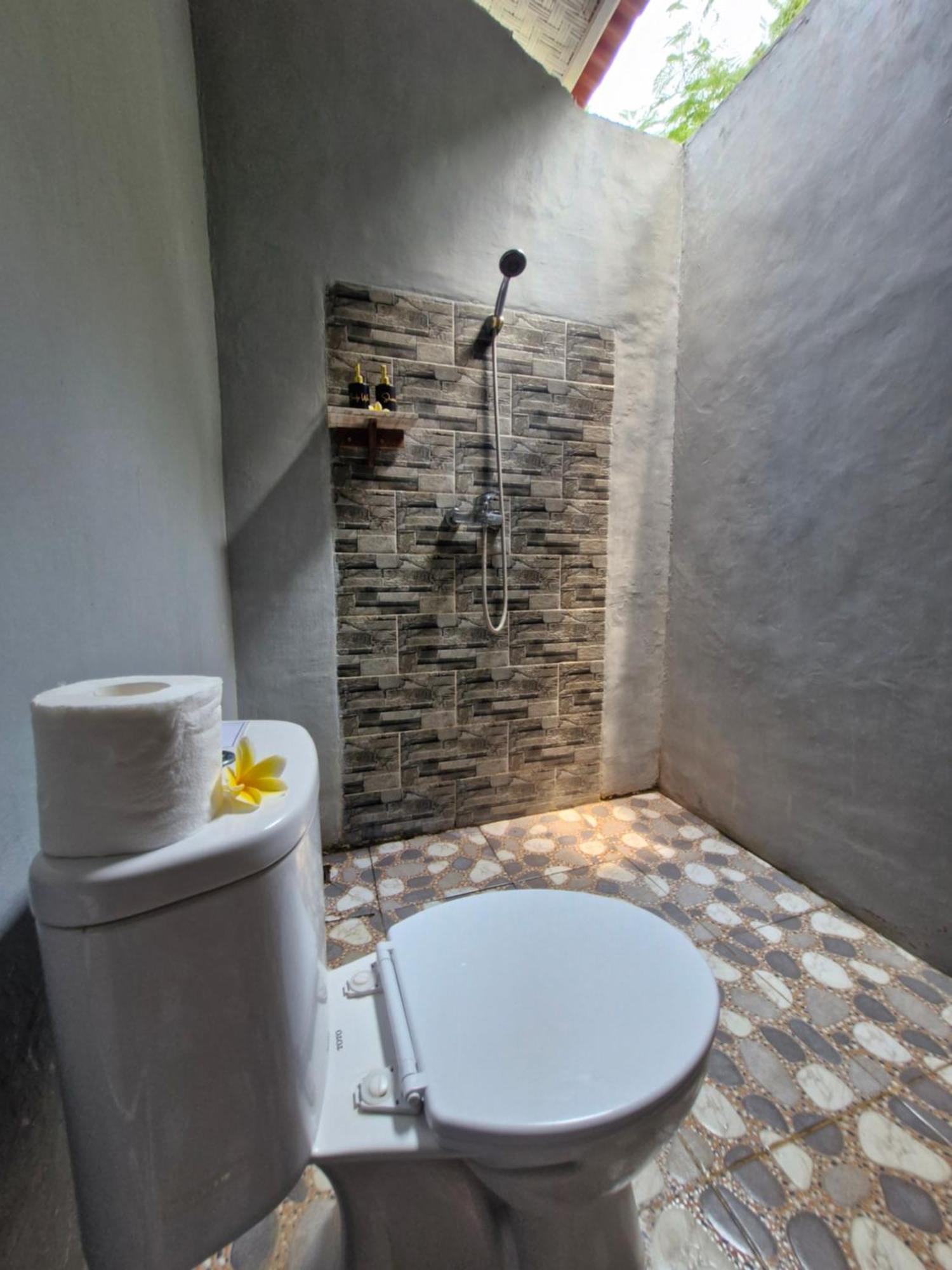 The Layar Homestay Batununggul Kültér fotó