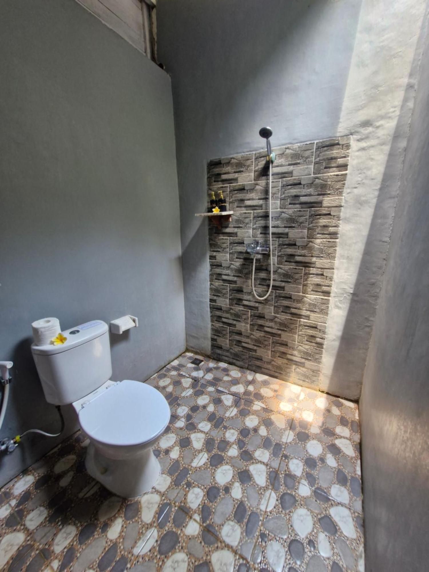 The Layar Homestay Batununggul Kültér fotó
