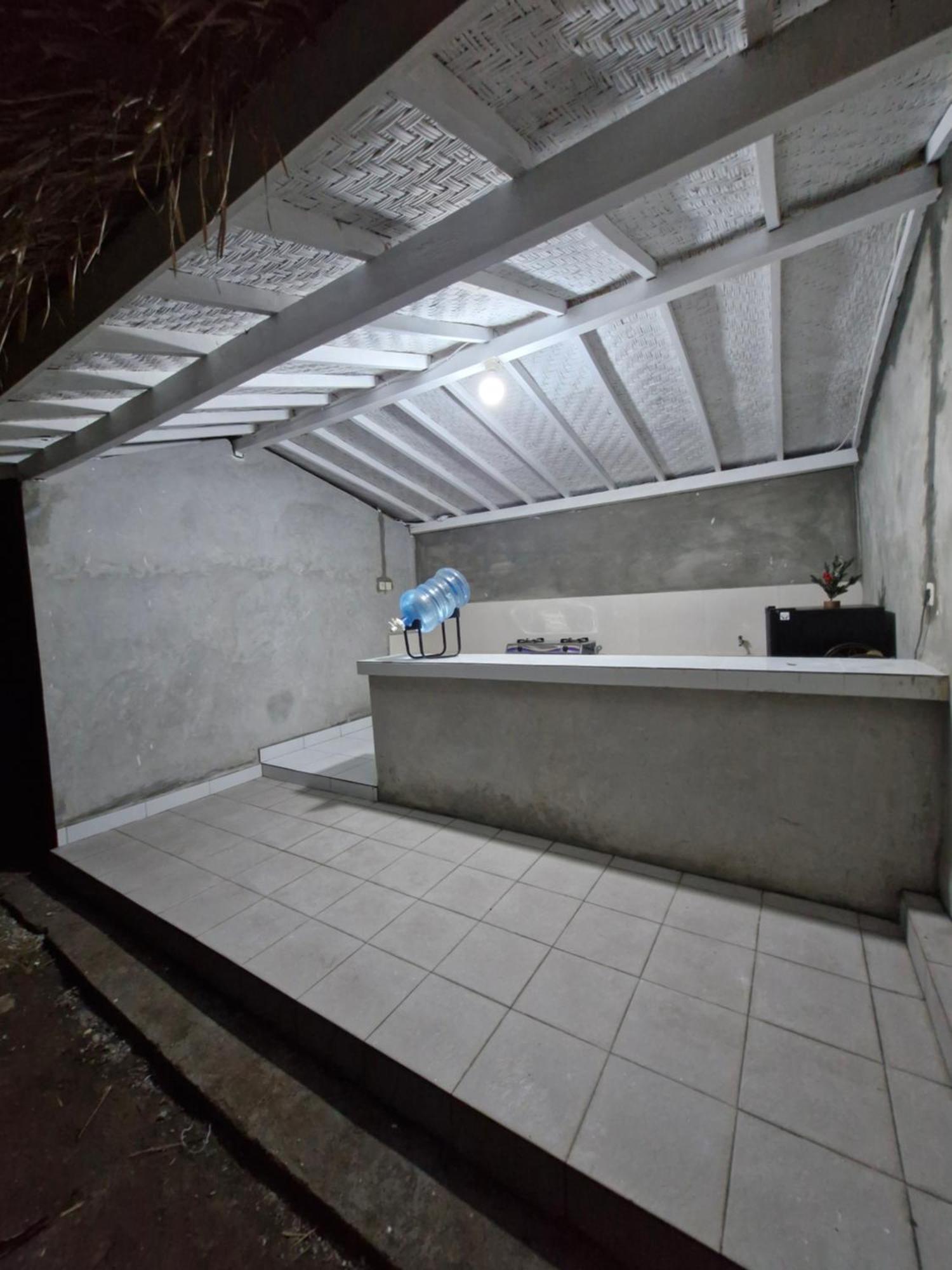 The Layar Homestay Batununggul Kültér fotó